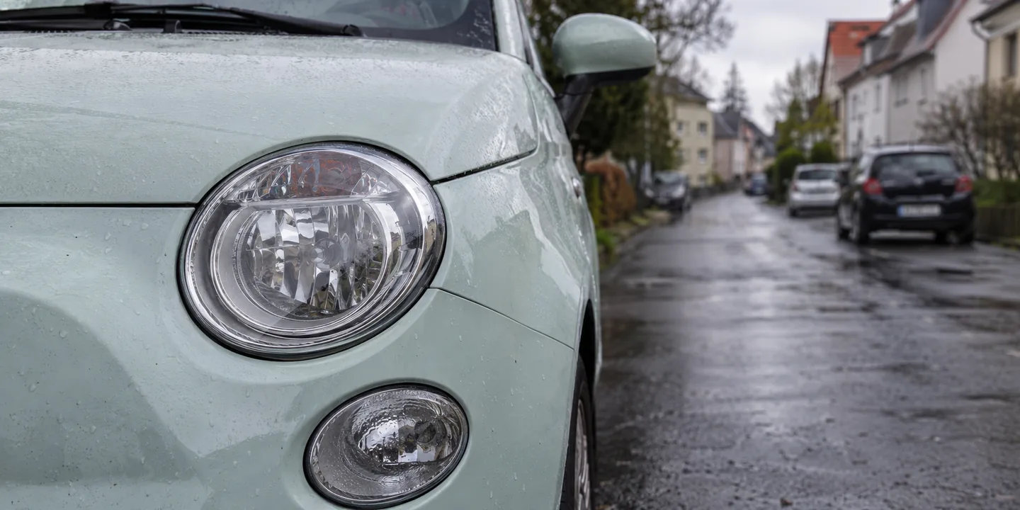 Scheinwerfer an einem Fiat 500 – Fiat Scheinwerfer reparieren lassen