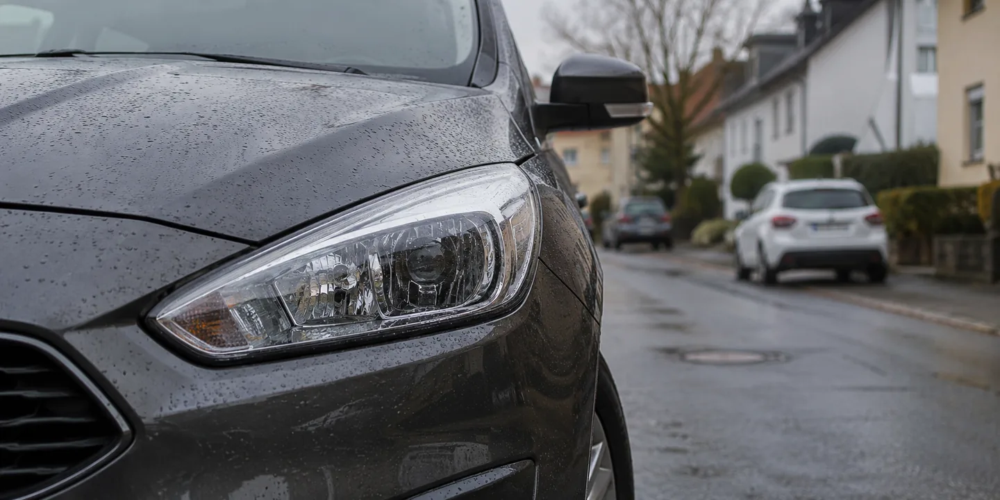 Scheinwerfer an einem Ford Focus – Ford Scheinwerfer reparieren lassen